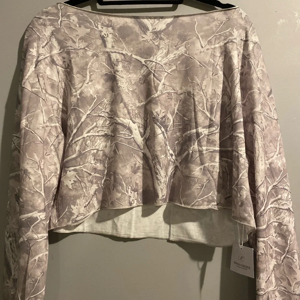 Stylish Camouflage Crop Top - Picture 2 of 6